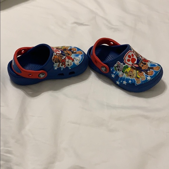 paw patrol crocs size 8